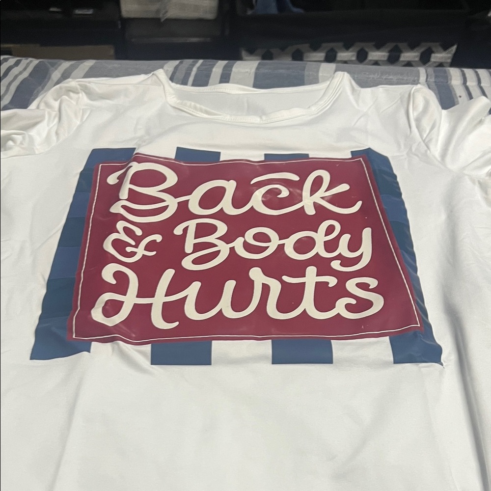 Source Unknown White Long Sleeve Tee with Red and Blue Graphic